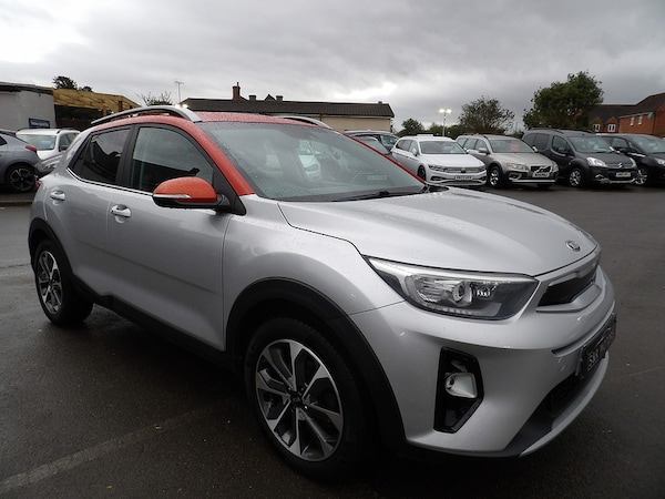 Used Kia Stonic 2018 for sale - 76308018: Photo 3