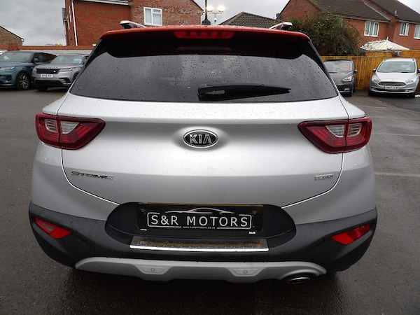 Used Kia Stonic 2018 for sale - 76308018: Photo 5
