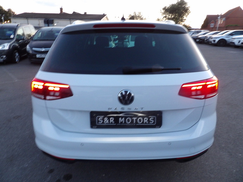 Used Volkswagen Passat 2022 for sale - 76308122: Photo 5
