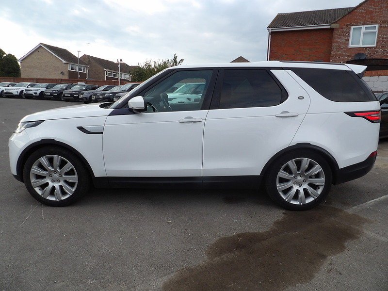 Used Land Rover Discovery 2018 for sale - 76418017: Photo 2