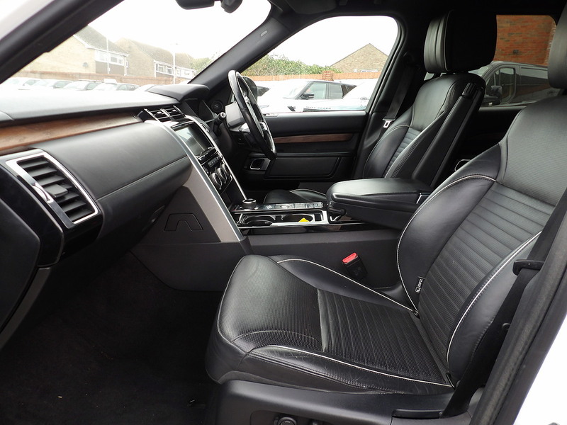 Used Land Rover Discovery 2018 for sale - 76418017: Photo 9