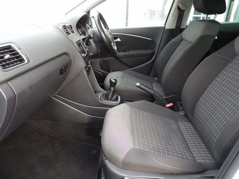 Used Volkswagen Polo 2016 for sale - 76308132: Photo 18