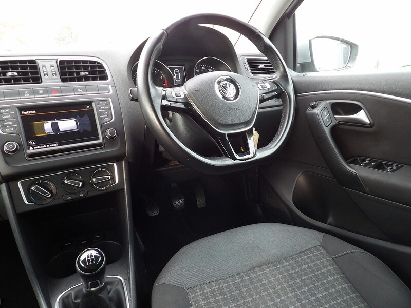 Used Volkswagen Polo 2016 for sale - 76308132: Photo 26