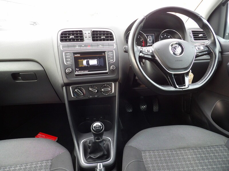 Used Volkswagen Polo 2016 for sale - 76308132: Photo 27