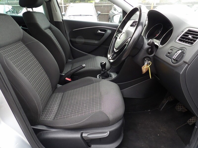Used Volkswagen Polo 2016 for sale - 76308132: Photo 37
