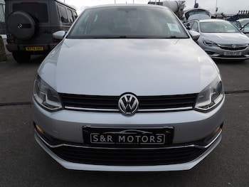 Used Volkswagen Polo 2016 for sale - 76308132: Photo