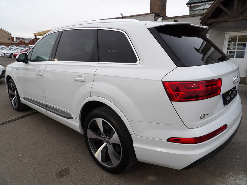 Used Audi Q7 2015 for sale - 76339749: Photo 4