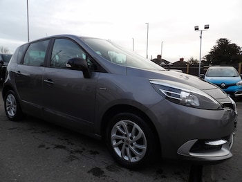 Used Renault Scenic 2015 for sale - 76555191: Photo