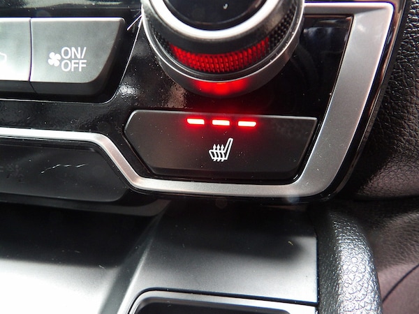 Used Honda CR-V 2018 for sale - 76299807: Photo 32