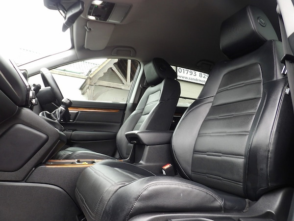 Used Honda CR-V 2018 for sale - 76299807: Photo 59