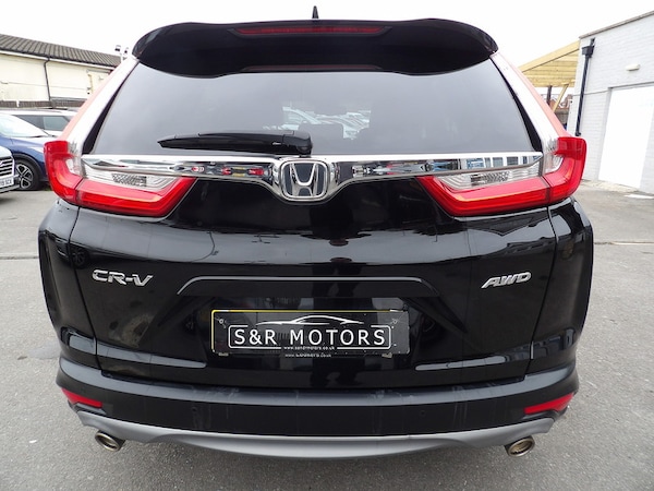 Used Honda CR-V 2018 for sale - 76299807: Photo 8