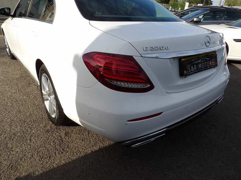 Used Mercedes-Benz E Class 2018 for sale - 76299802: Photo 13