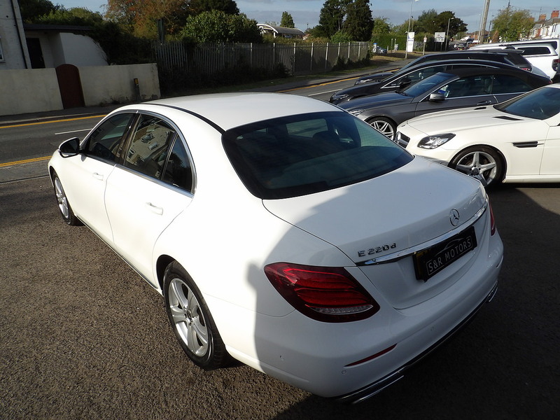 Used Mercedes-Benz E Class 2018 for sale - 76299802: Photo 14