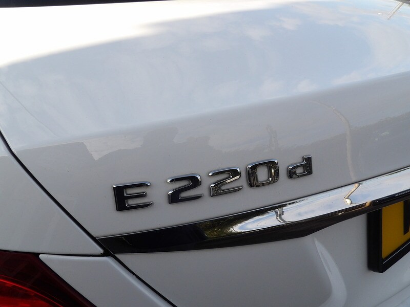 Used Mercedes-Benz E Class 2018 for sale - 76299802: Photo 32