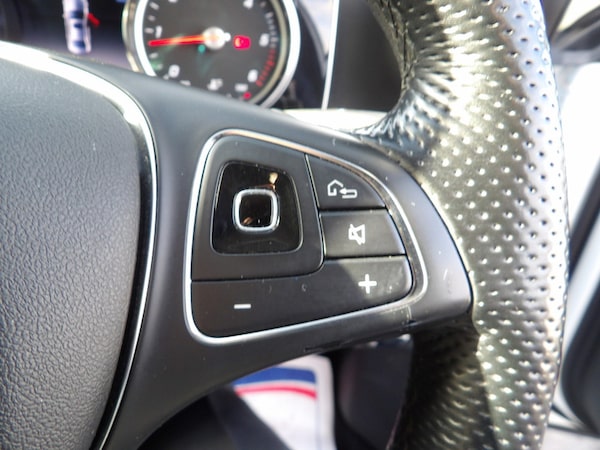Used Mercedes-Benz E Class 2018 for sale - 76299802: Photo 35