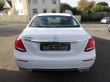 Used Mercedes-Benz E Class 2018 for sale - 76299802: Photo