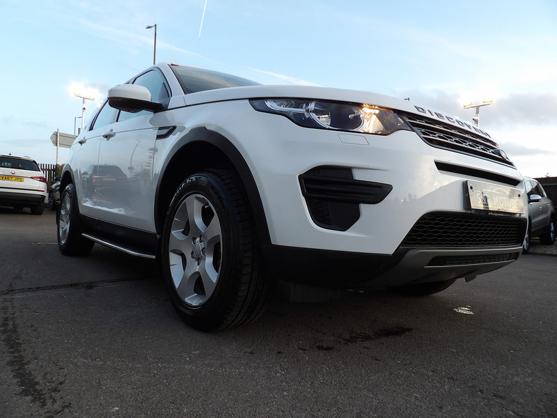 Used Land Rover Discovery Sport 2016 for sale - 76339750: Photo 10