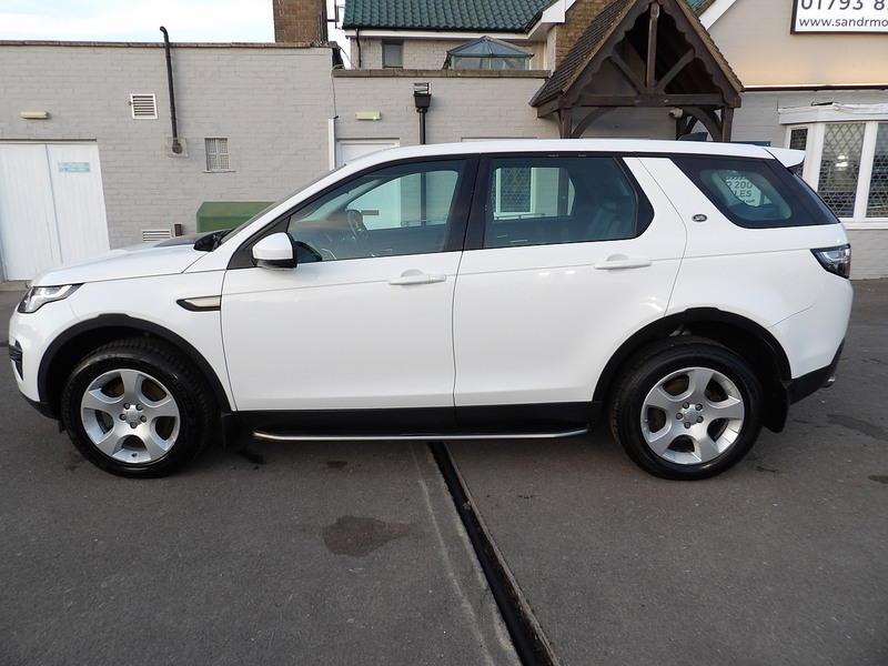 Used Land Rover Discovery Sport 2016 for sale - 76339750: Photo 2