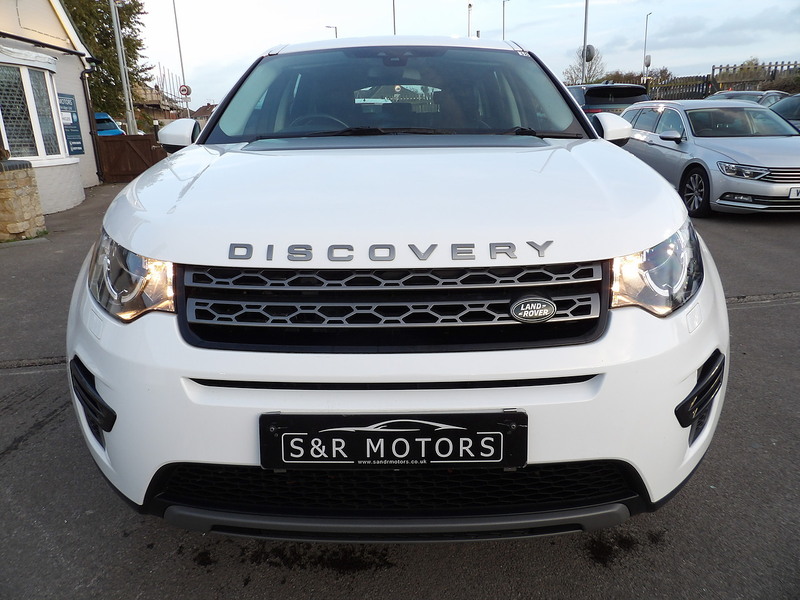Used Land Rover Discovery Sport 2016 for sale - 76339750: Photo 4