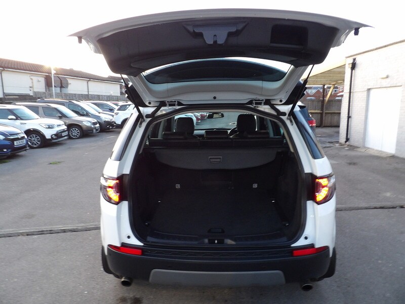 Used Land Rover Discovery Sport 2016 for sale - 76339750: Photo 51