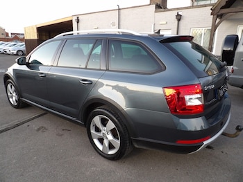 Used Skoda Octavia 2019 for sale - 76555180: Photo