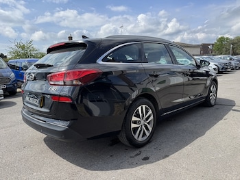 Used Hyundai i30 2018 for sale - 78677483: Photo