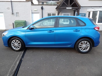 Used Hyundai i30 2018 for sale - 76555175: Photo