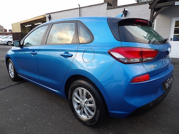 Used Hyundai i30 2018 for sale - 76555175: Photo