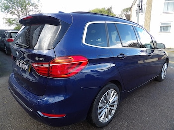 Used BMW 2 Series 2018 for sale - 76308108: Photo
