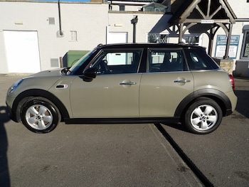Used MINI Hatch 2018 for sale - 76751481: Photo
