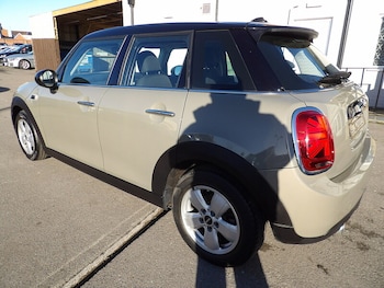 Used MINI Hatch 2018 for sale - 76751481: Photo