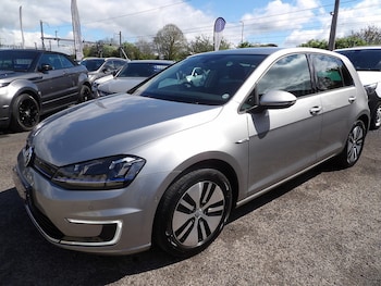 Used Volkswagen Golf 2015 for sale - 76308052: Photo
