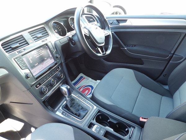Used Volkswagen Golf 2015 for sale - 76308052: Photo 23