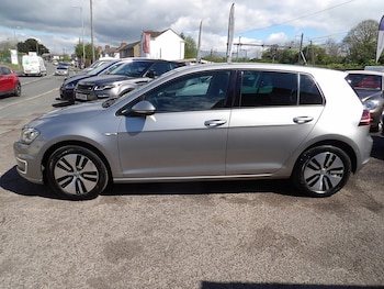 Used Volkswagen Golf 2015 for sale - 76308052: Photo