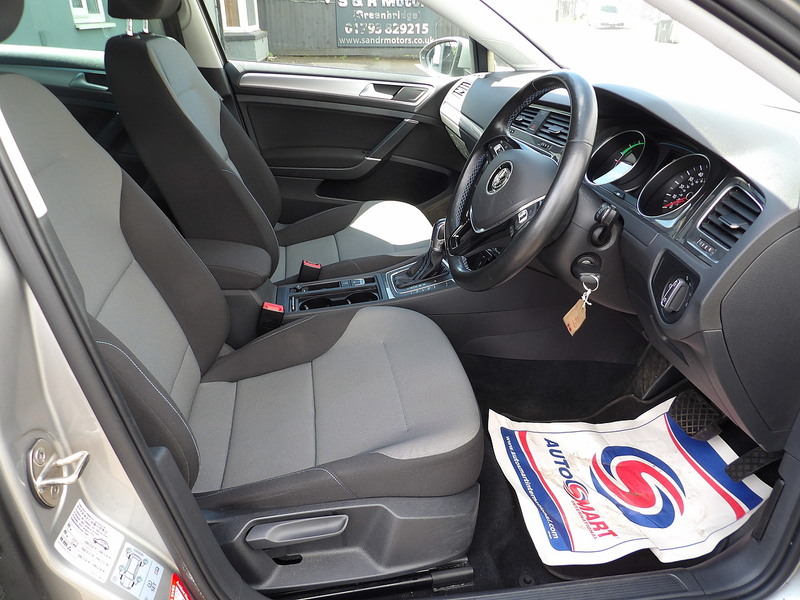 Used Volkswagen Golf 2015 for sale - 76308052: Photo 40