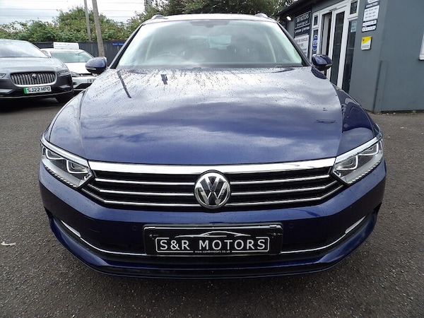 Used Volkswagen Passat 2018 for sale - 76299789: Photo 2