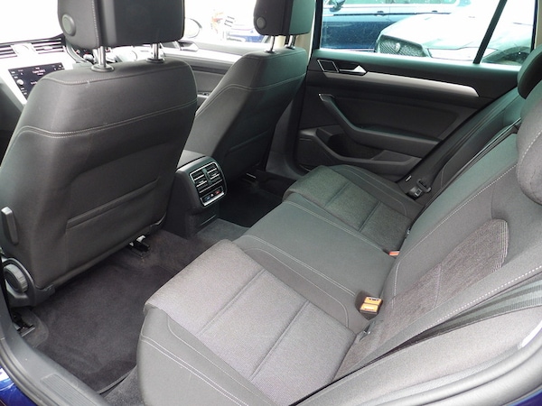 Used Volkswagen Passat 2018 for sale - 76299789: Photo 53