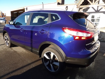 Used Nissan Qashqai 2017 for sale - 76798821: Photo