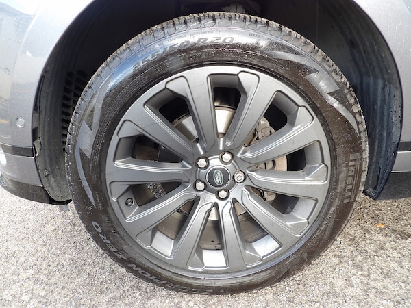 Used Land Rover Range Rover Velar 2017 for sale - 76299780: Photo 11