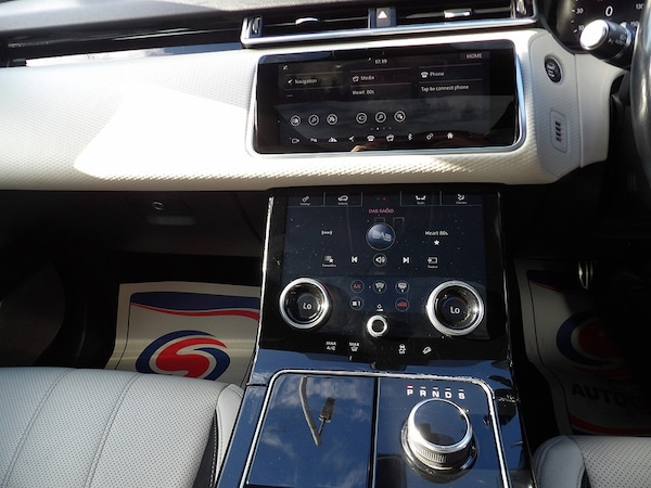 Used Land Rover Range Rover Velar 2017 for sale - 76299780: Photo 70