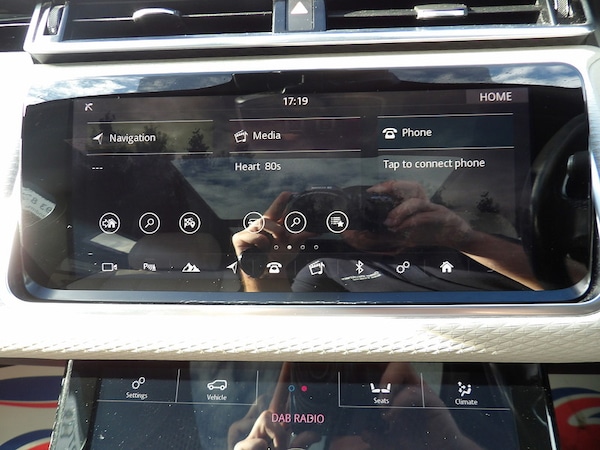 Used Land Rover Range Rover Velar 2017 for sale - 76299780: Photo 71