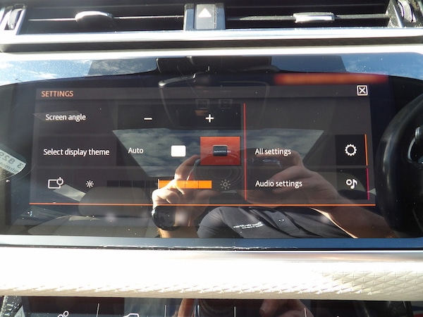 Used Land Rover Range Rover Velar 2017 for sale - 76299780: Photo 77