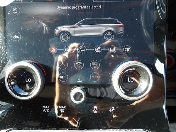 Used Land Rover Range Rover Velar 2017 for sale - 76299780: Photo 82