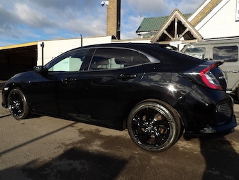 Used Honda Civic 2019 for sale - 76570695: Photo