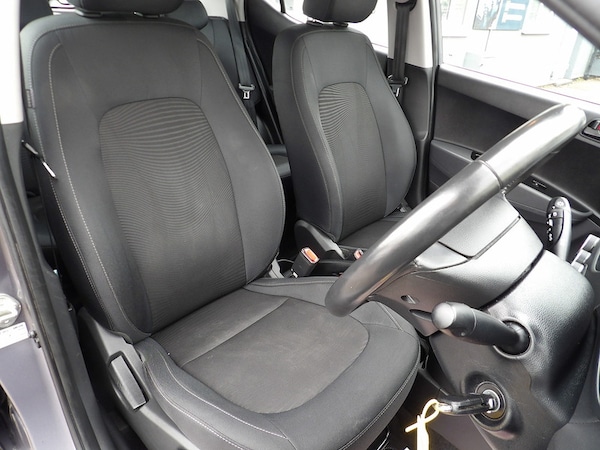 Used Hyundai i10 2019 for sale - 76299784: Photo 17