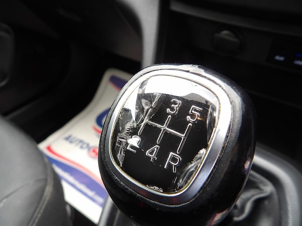 Used Hyundai i10 2019 for sale - 76299784: Photo 19
