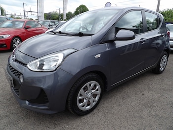 Used Hyundai i10 2019 for sale - 76299784: Photo
