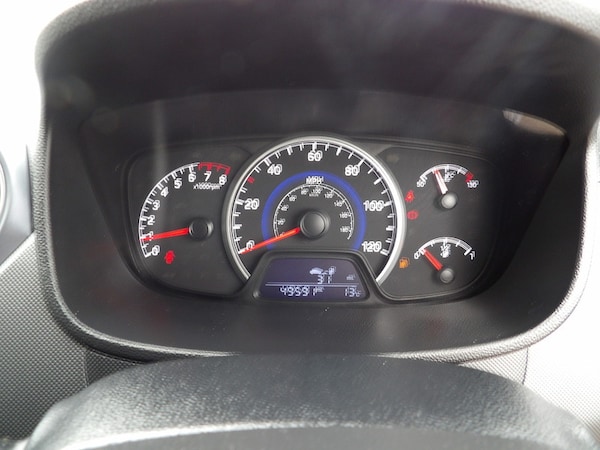 Used Hyundai i10 2019 for sale - 76299784: Photo 23