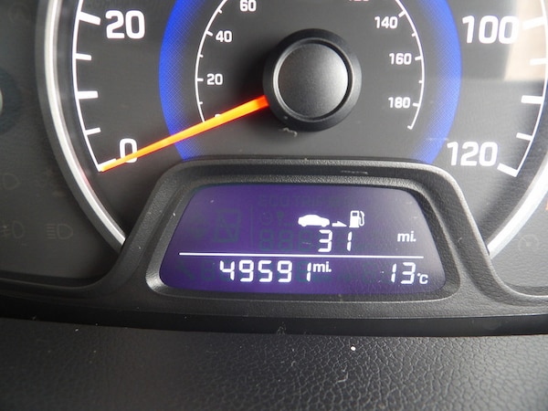 Used Hyundai i10 2019 for sale - 76299784: Photo 24