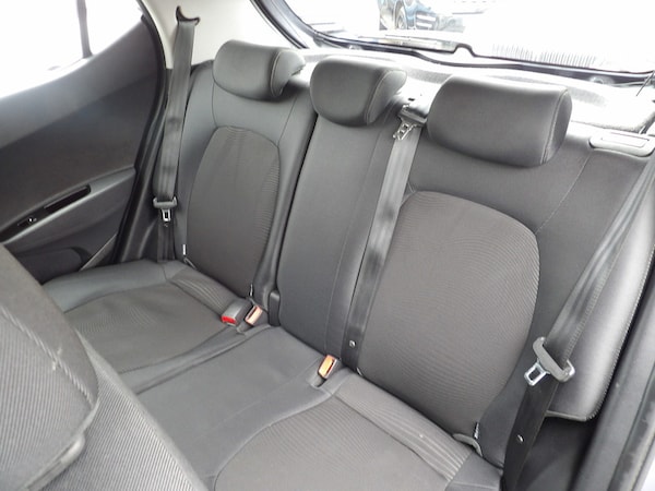 Used Hyundai i10 2019 for sale - 76299784: Photo 38